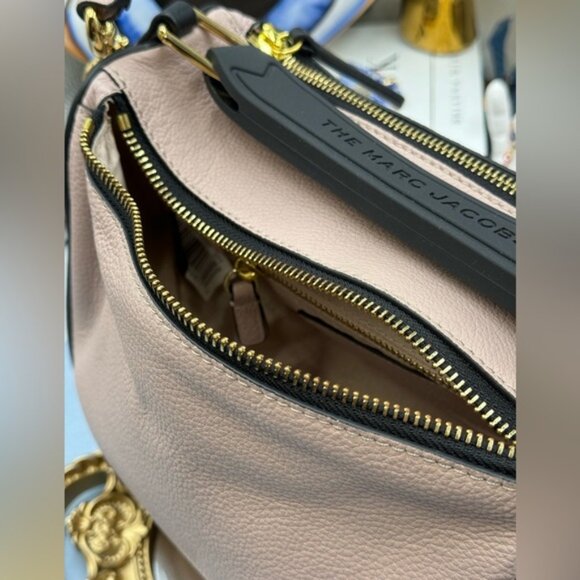 🆕 MARC JACOBS 🧿 NWOT The Softbox 23 - Apricot Beige - Picture 10 of 16